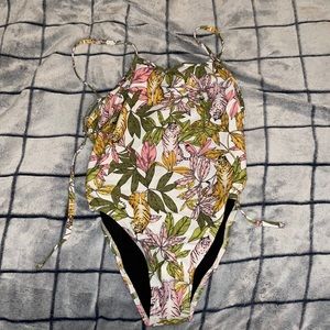 NEW Jolyn Tie back NEW without tags